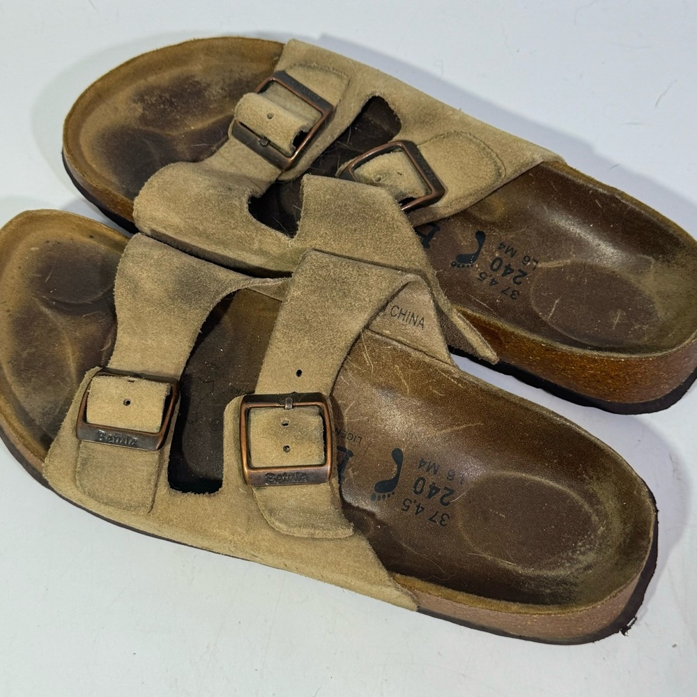 Betula Birkenstock size 37 Ladies 6 Men’s 4 Slide on Sandals Tan Suede - Picture 4 of 11
